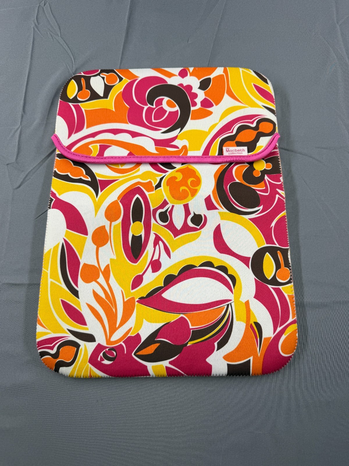 The Macbeth Collection Laptop Sleeve 15.6" Reversible Floral Neoprene Pink