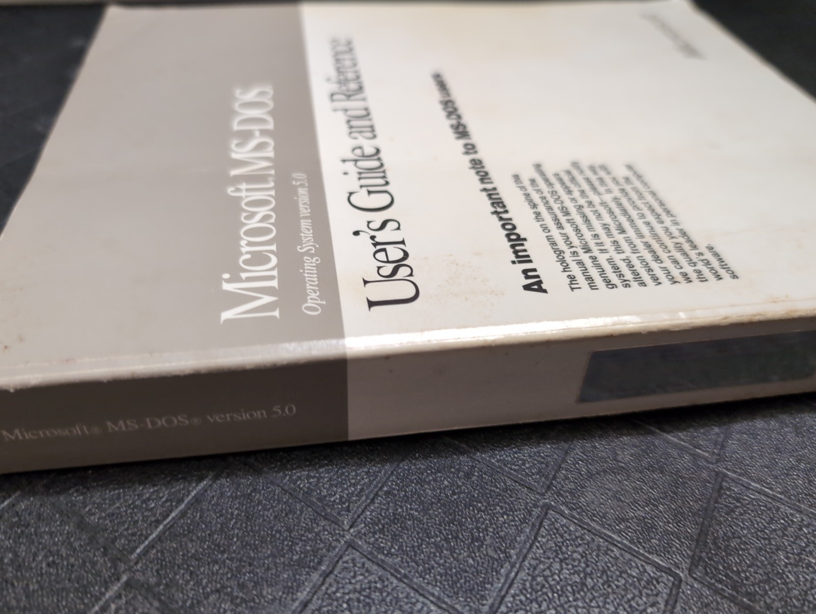 Microsoft MS-DOS Operating System version 5.0 User's Guide w/ Microsoft Hologram