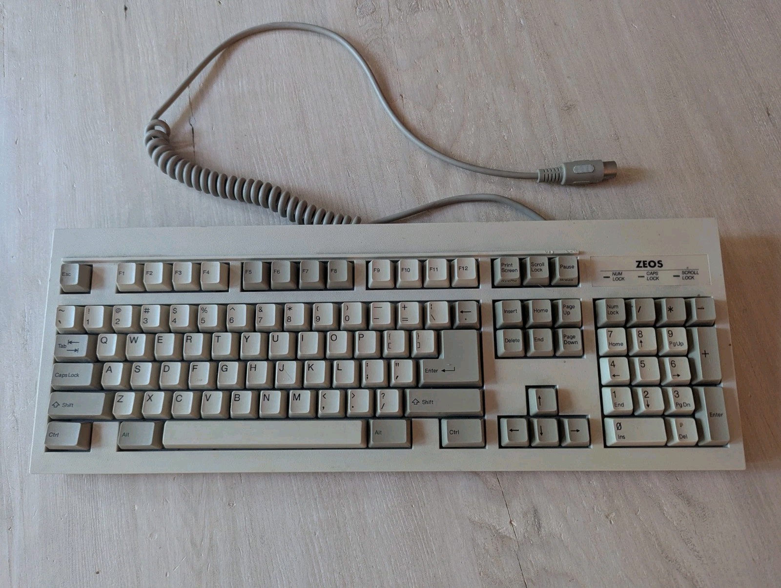 Vintage ZEOS KB-6251 Mechanical Keyboard White Alps 5 Pin DIN AT