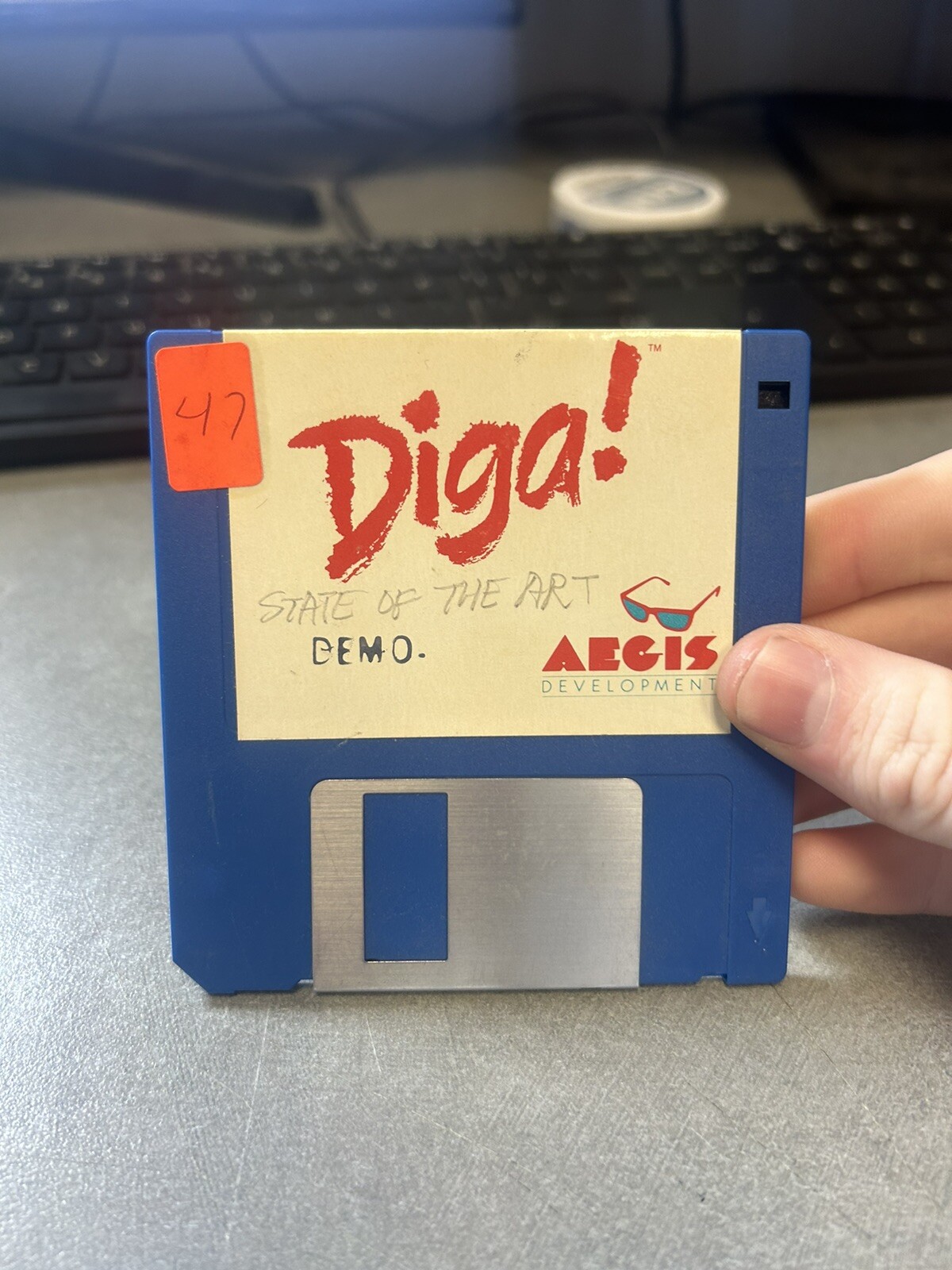 Diga v1.0 ©1986 Aegis Development Telecommunications for Commodore Amiga Disks