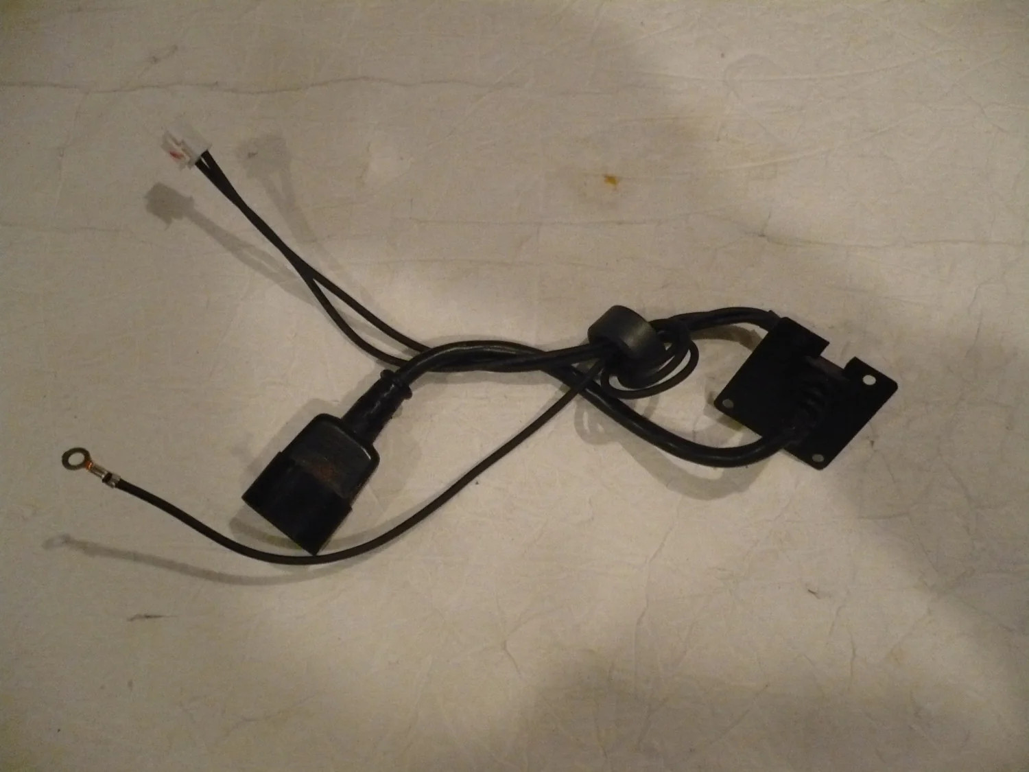 VIEWSONIC CDE6500-L MONITOR POWER CORD CONNECTOR