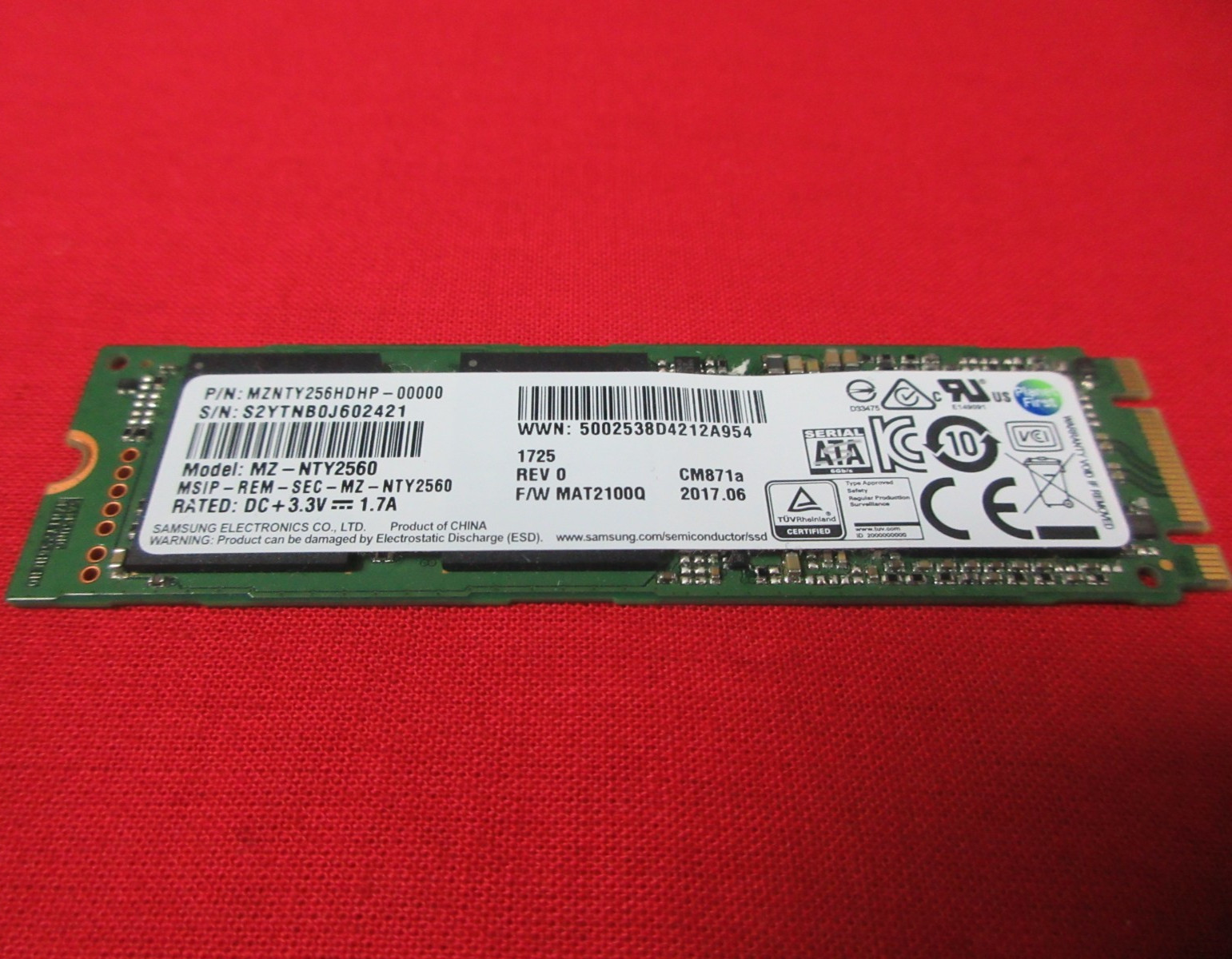 ORIGINAL SAMSUNG SATA 256GB SOLID STATE DRIVE MZ-NTY2560 MZNTY256HDHP-00000