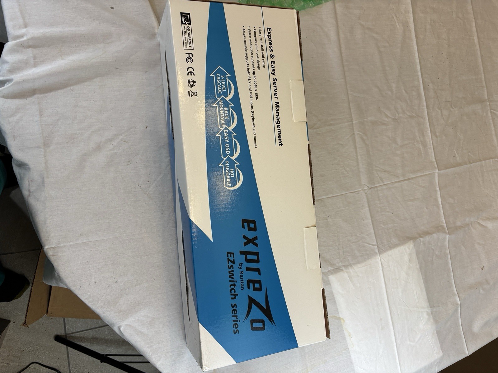 Exprezo By Raritan 8 and 16 Port Combo KVM Switch EZswitch Series