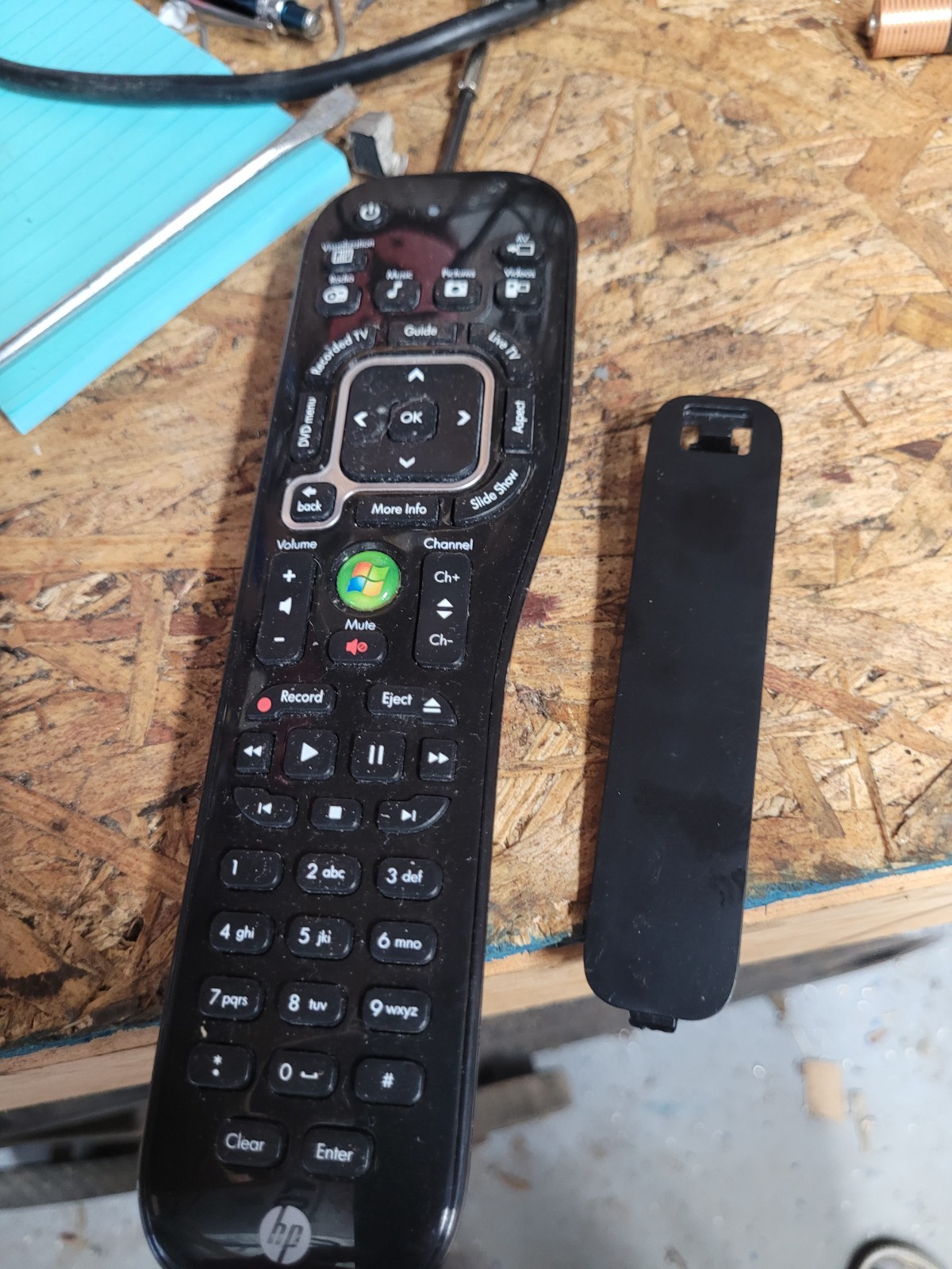 HP Remote Control Model 612281-001 For TouchSmart PC OEM Used WORKS