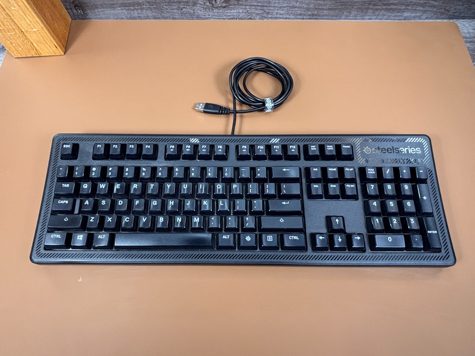 SteelSeries Apex 100 Gaming Keyboard • KB-00004 • Wired USB • Tested Working