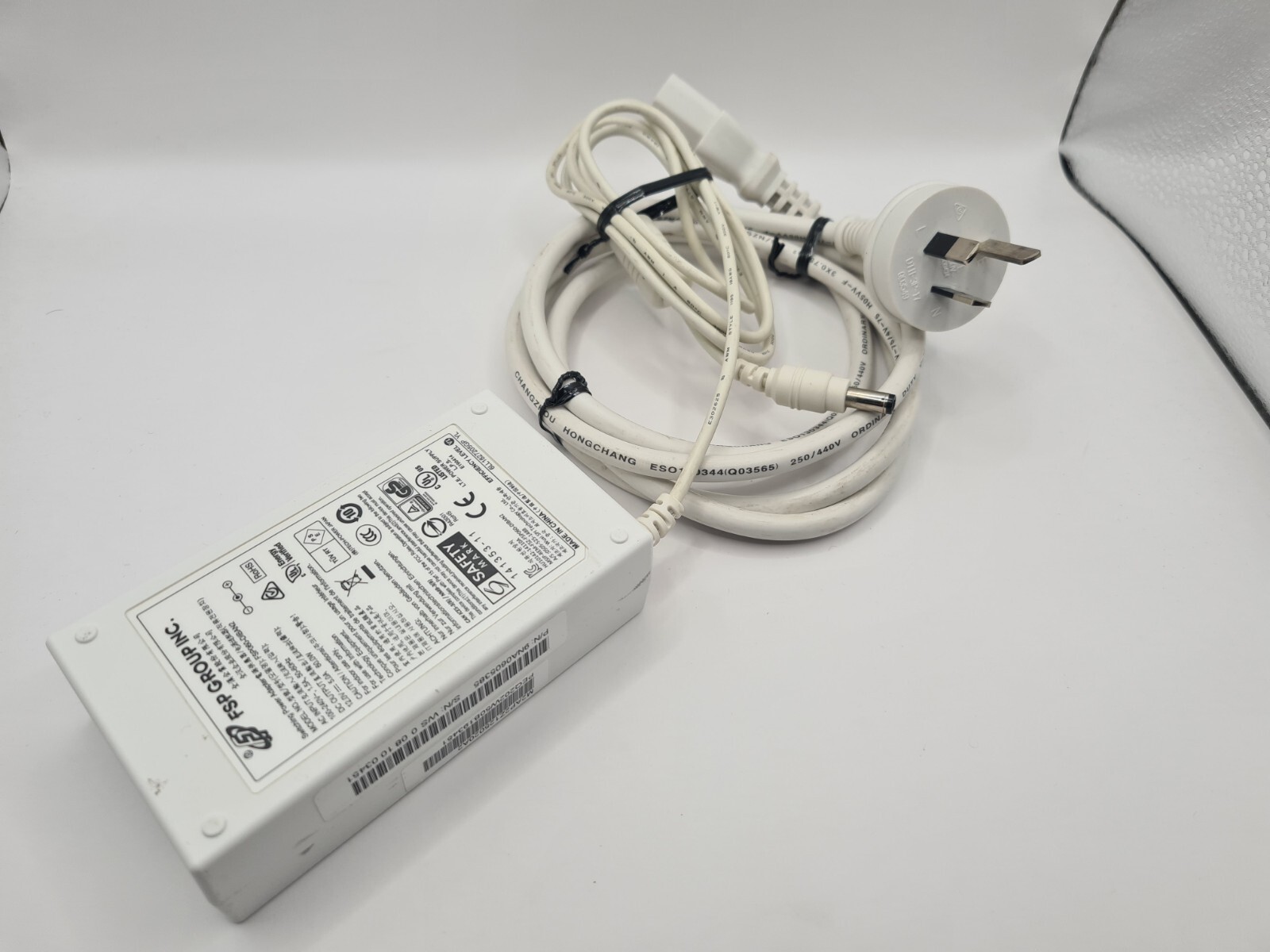 FSP Group FSP060-DIBAN2 Power AC Adapter charger 12V 5.0A 60W
