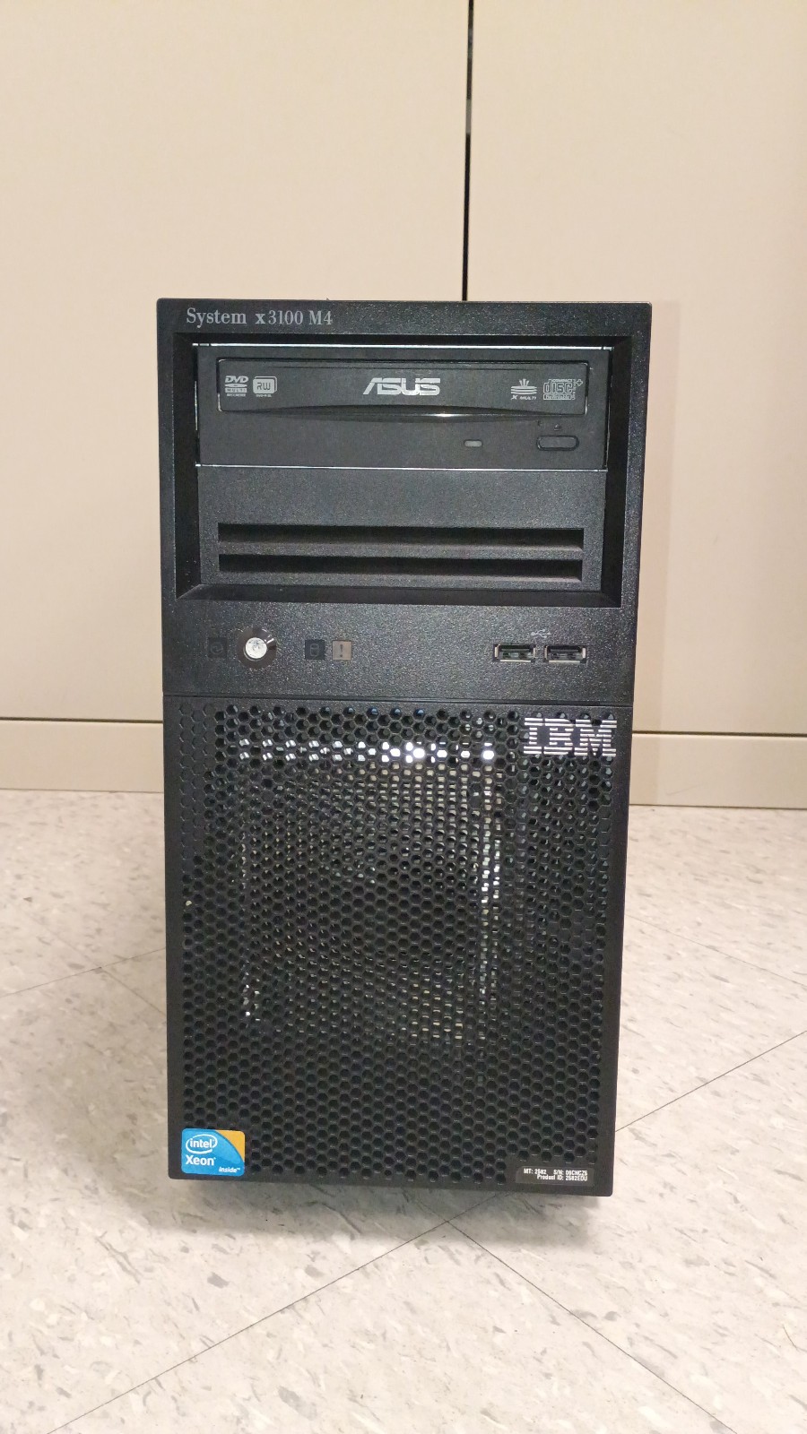 used IBM X3100 server Server Product ID: 2582EDU  for sale AS IS