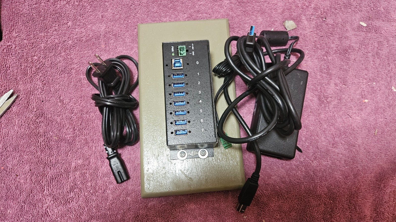 § StarTech ST7300USBME Startech Accessory 7Pt Industrial USB 3.0 w/ Custom Base
