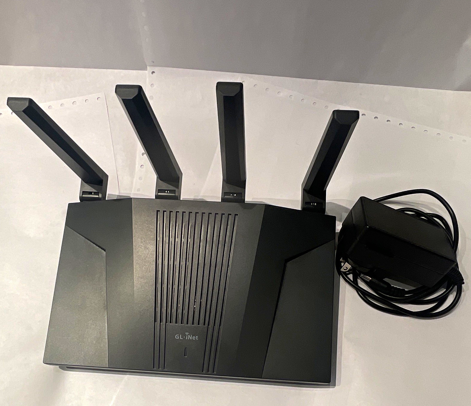 GL.iNet AX6000 WiFi 6 Router GL-MT6000 VPN 2.5G 5-Port LAN Black Flint 2