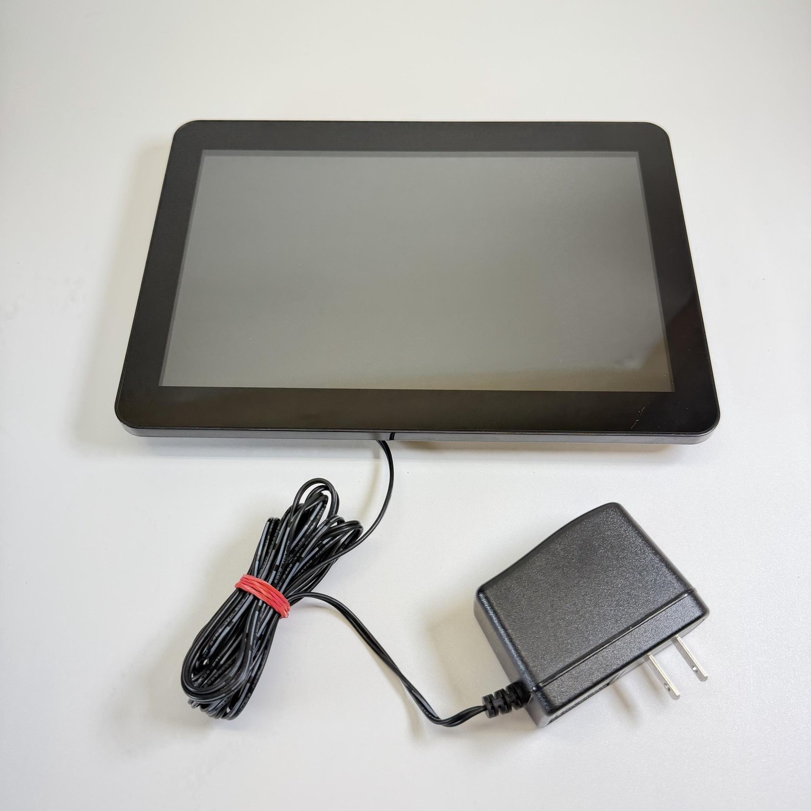 Mimo 10.1" PoE Touchscreen Monitor LAN USB Speakers MCT-10QDS-POE-5.1 Black