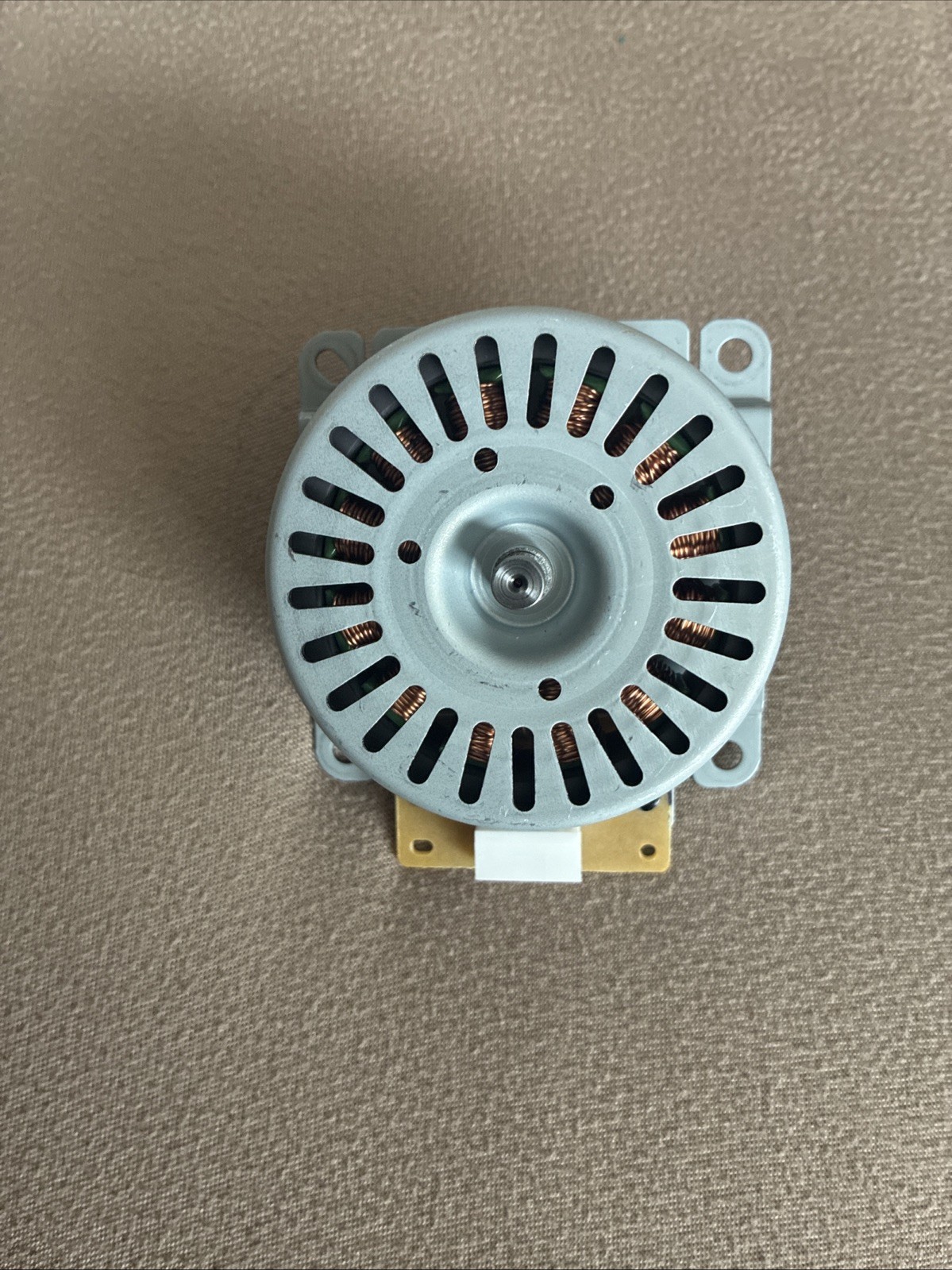 HP Color LaserJet Pro MFP 3301sdw Main Drive Motor RM3-7688 24V OEM TESTED