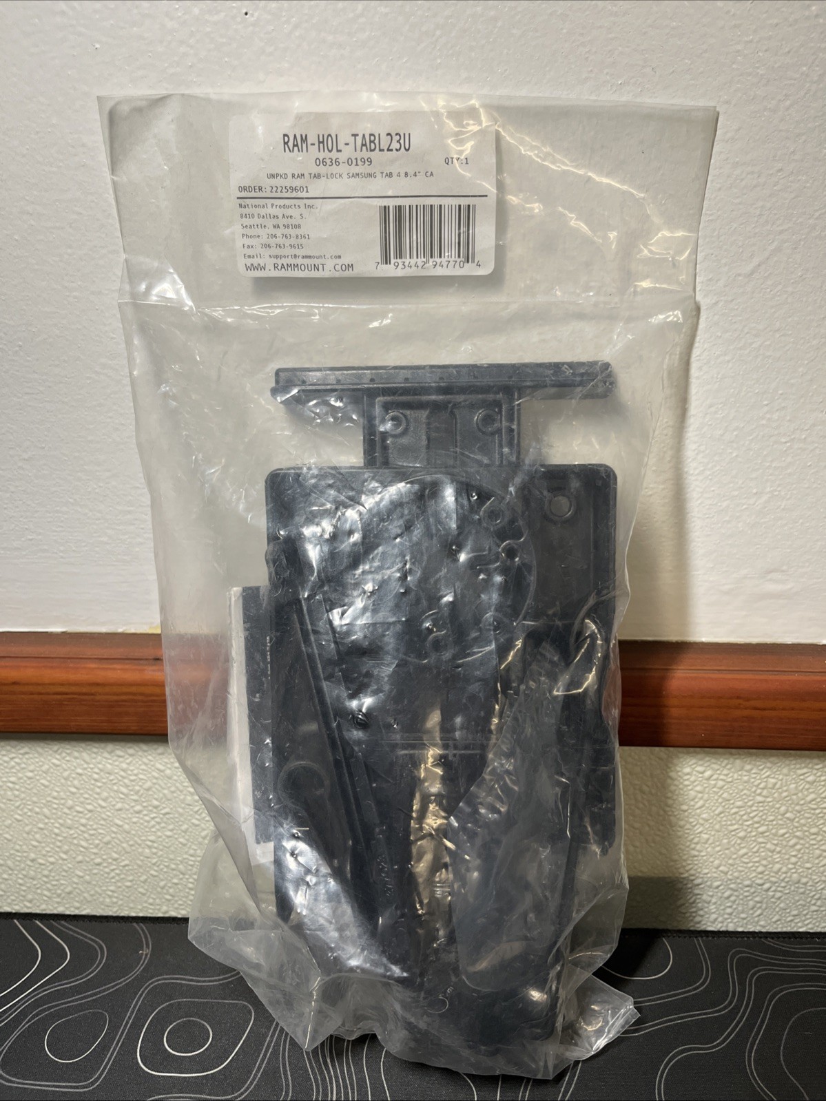 RAM-HOL-TABL23U  RAM Tab-Lock Spring Loaded Holder for 7-8" Tablet
