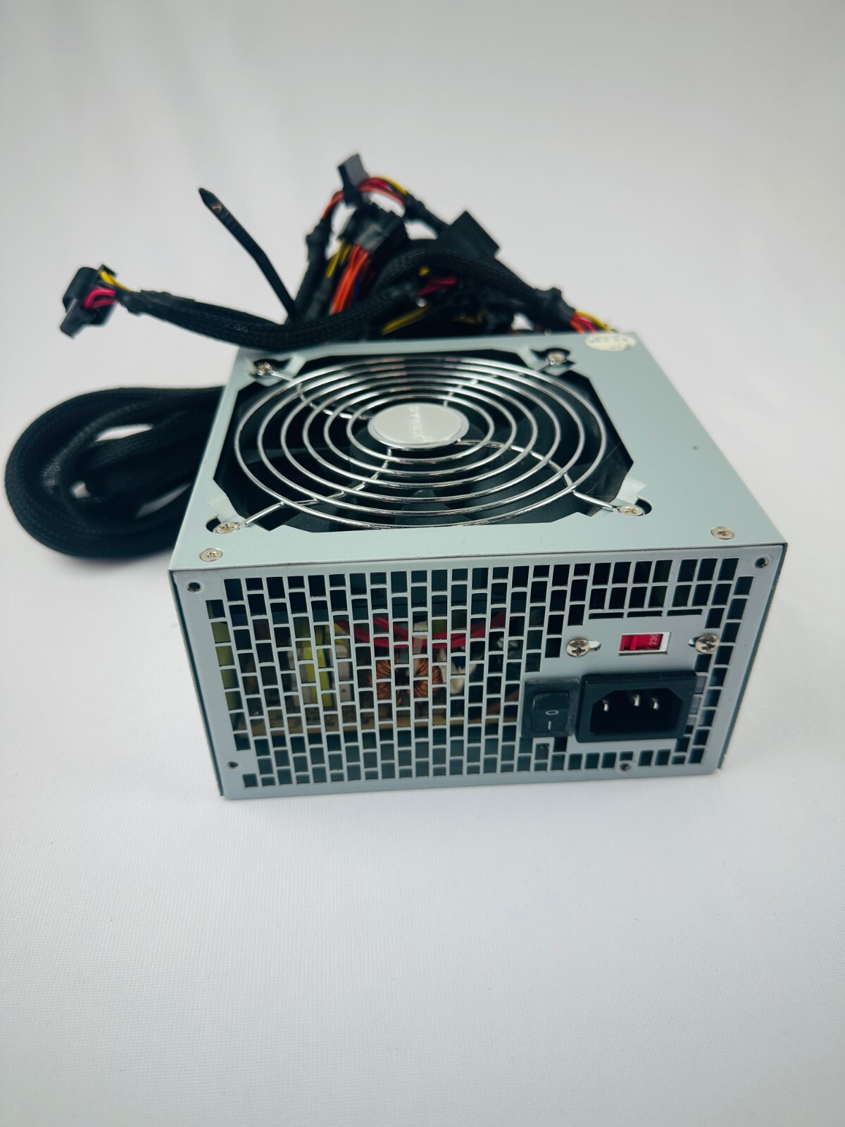 Dynex DX-400WPS Fan Controlled ATX Power Supply