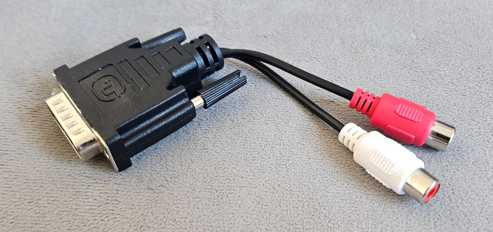 Apple IIC 2C Computer Composite Video & Sound Output Adapter  Tested