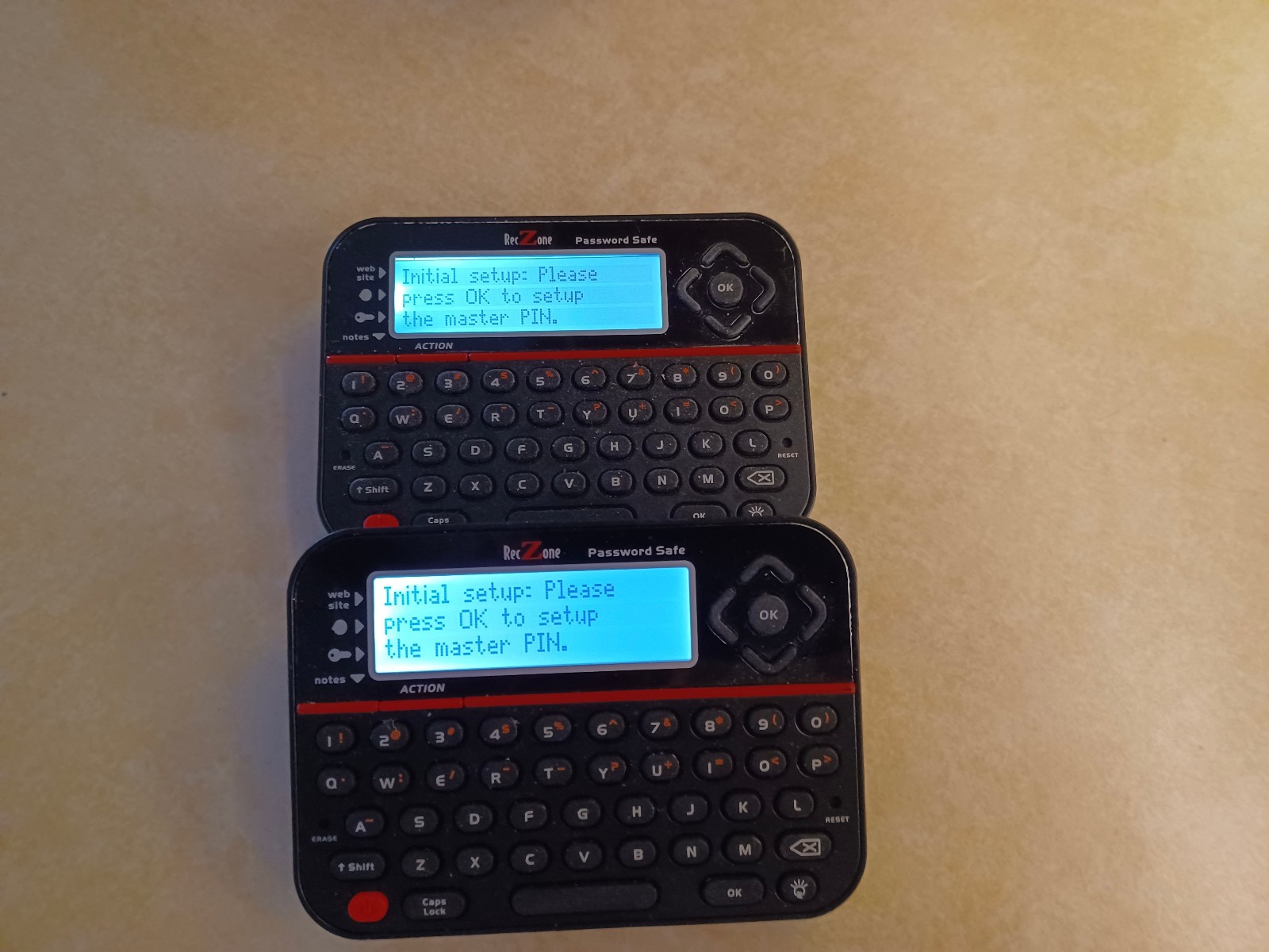 RecZone Password Safe Handheld Digital Keeper Vault Model #595 TESTED