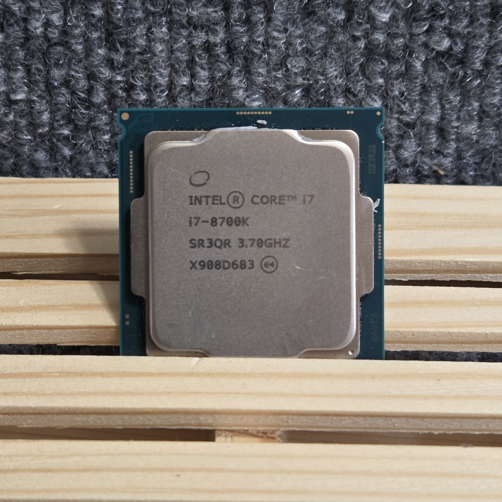 Intel Core i7-8700K 3.7GHz 6 Core Processor CPU LGA 1151 (SR3QR)