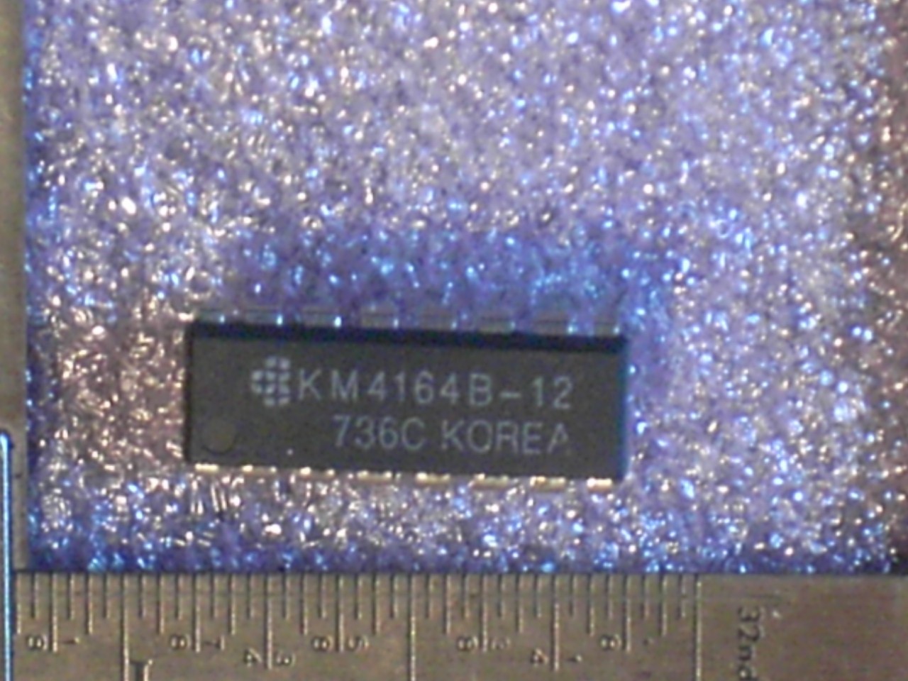 RAM KM4164B-12 64K X 1 DRAM RAM DIP 16