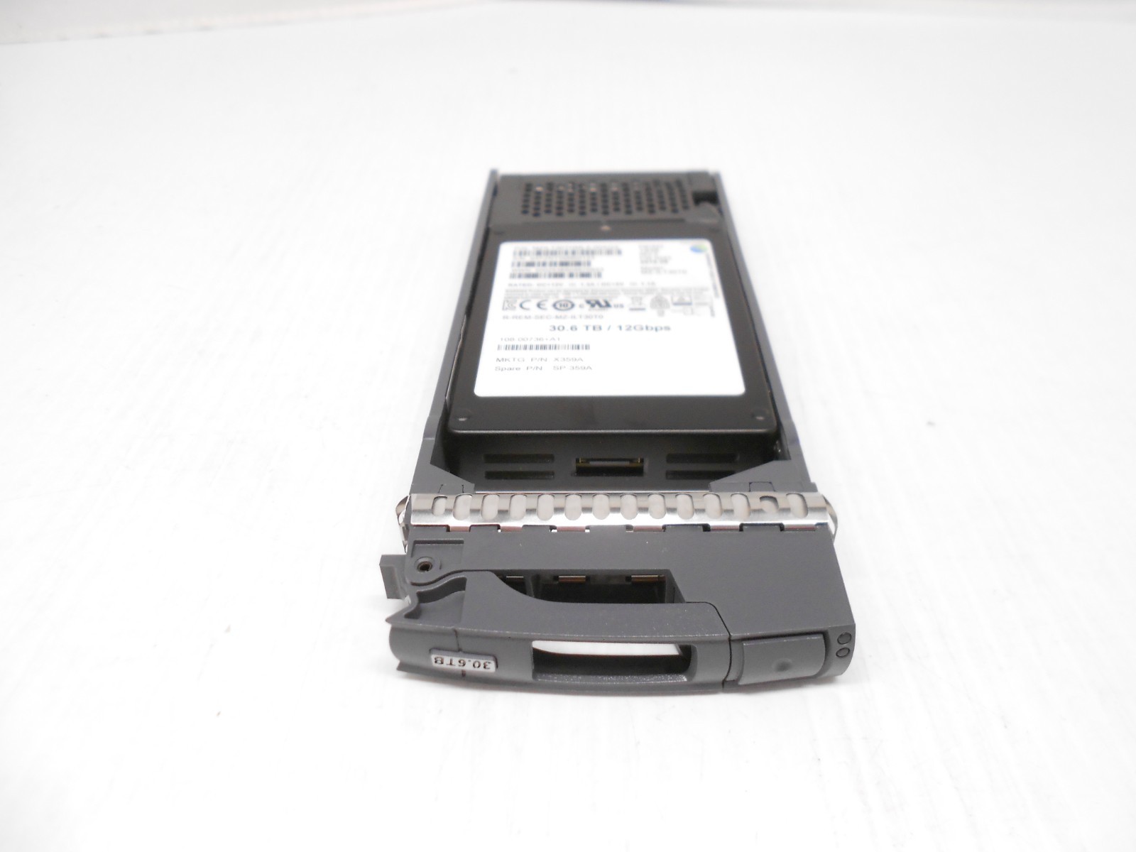 Netapp 30.6TB SSD SAS 2.5" Solid State Hard Drive X359A SP-359A 108-00736