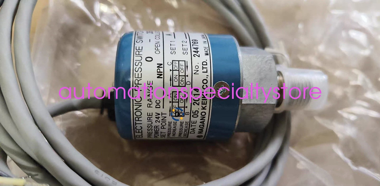 New CE10-374 Pressure sensor  shipping Via DHL/Fedex