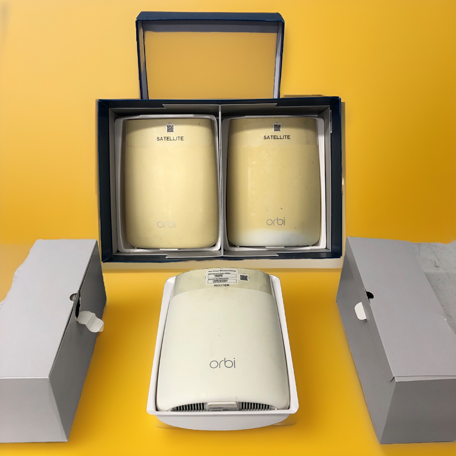 NETGEAR Orbi RBK50 AC3000 Mesh WiFi Router + 2 Satellites (3-Pack)