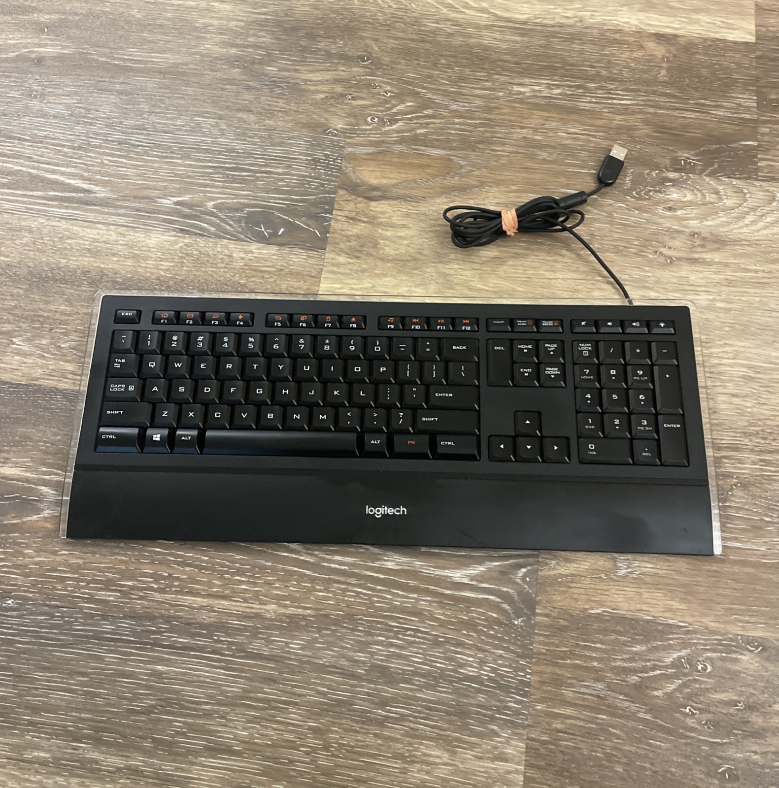 Logitech K740 Illuminated Wired Keyboard Ultra-Slim Y-UY95 Tested Working