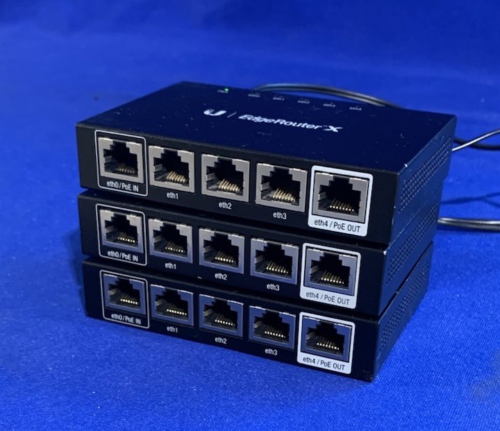 Ubiquiti EdgeRouter ER-X 5-Port Gigabit Ethernet Routers Lot of 3 w/ Adapters