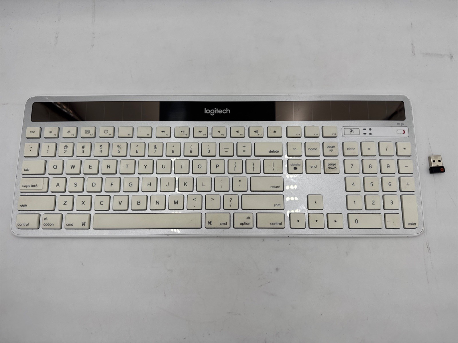 Logitech K750 Wireless Solar Keyboard for Mac Computer Silver Color