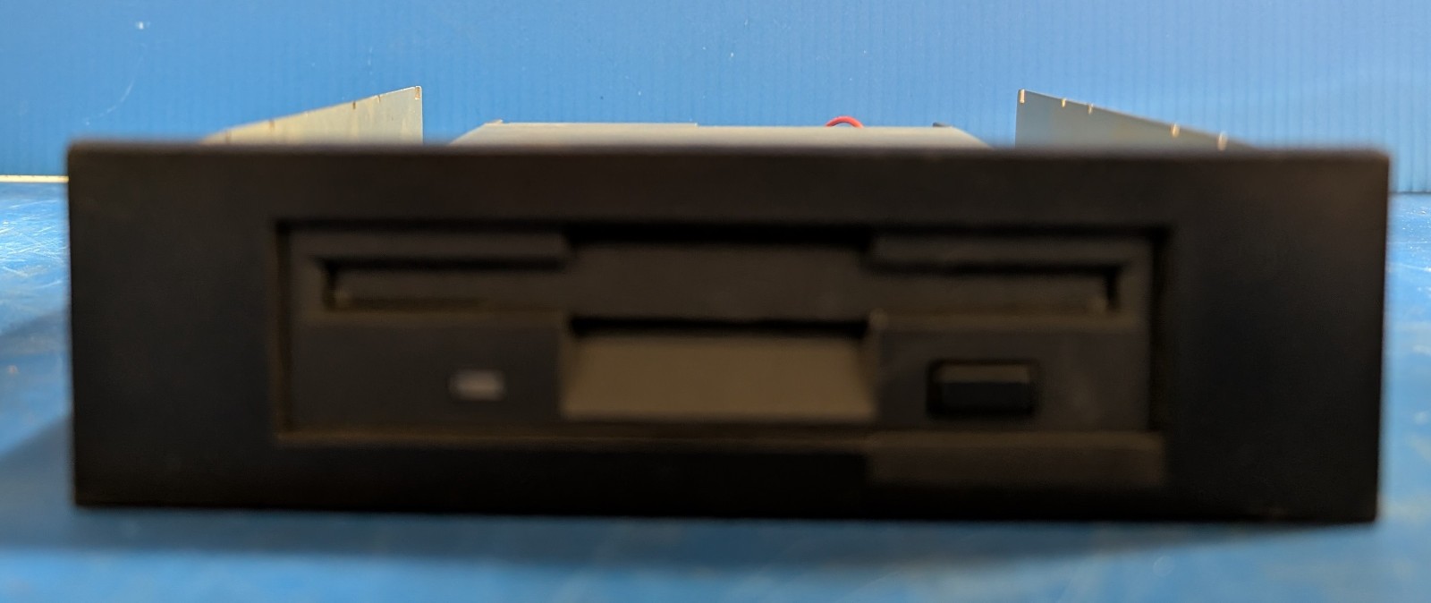 TEAC  FD-235HS   SCSI FLOPPY DRIVE  FD-235HF WITH FC-1