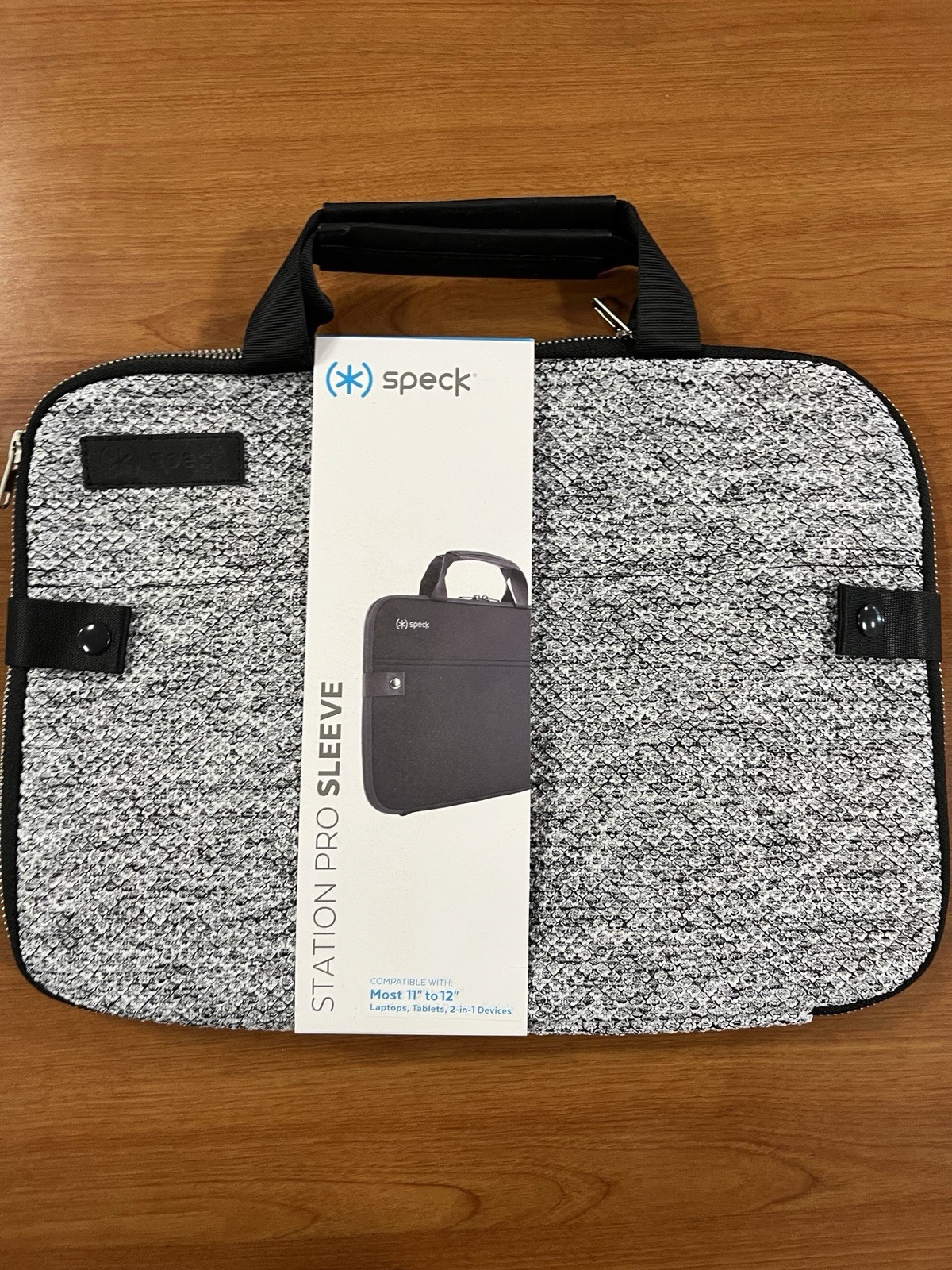 NEW Speck Station Pro LAPTOP SLEEVE 11-12” CARRY CASE Gray Travel Zipper