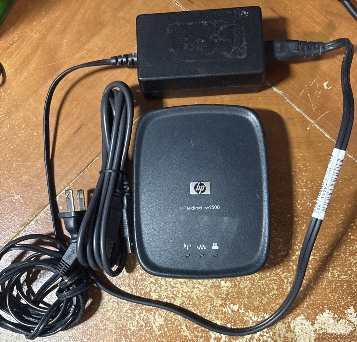 HP JetDirect ew2500 Wireless Print Server - Black (J8021A) + Power and USB Cable