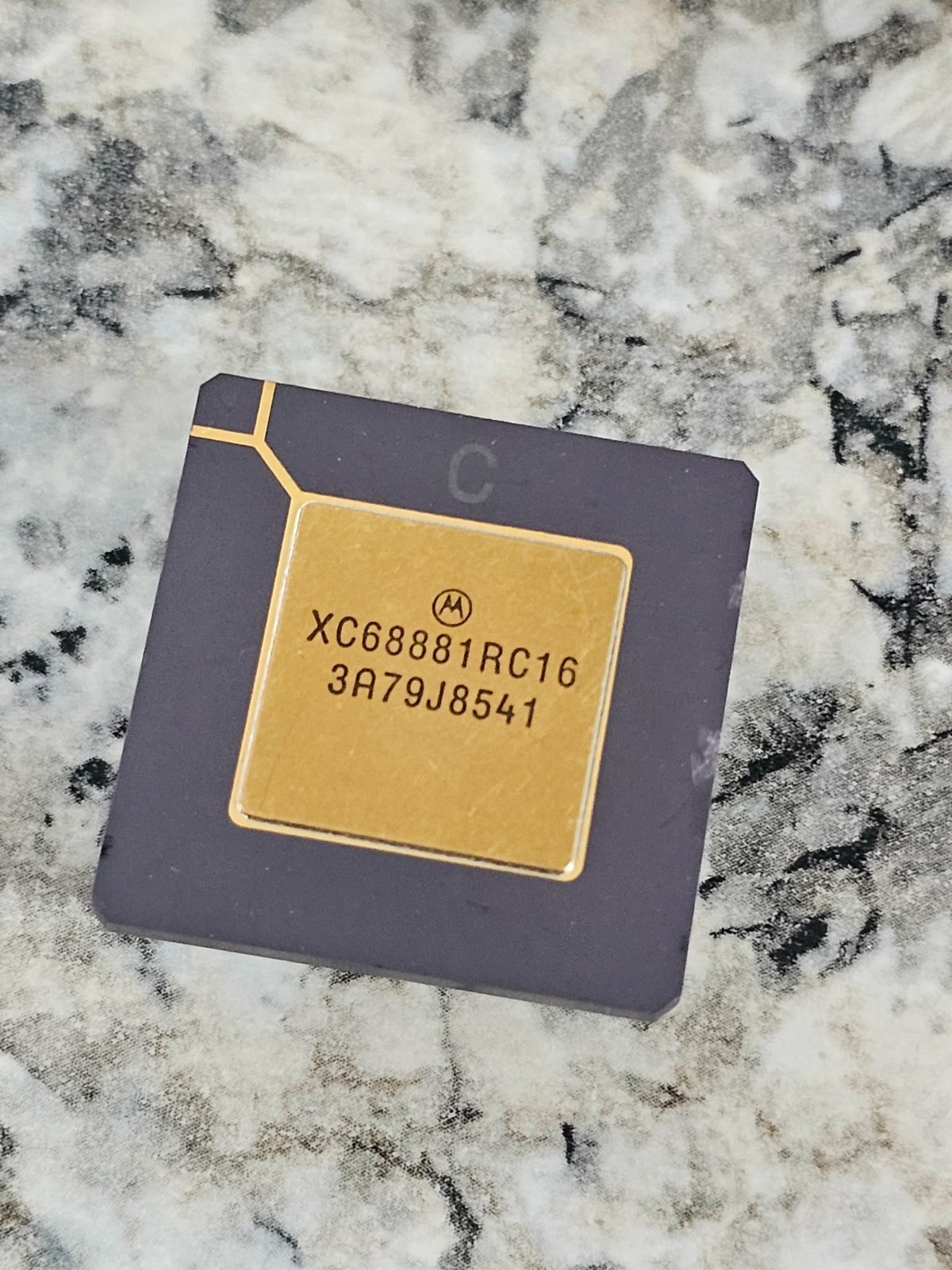 Vintage Retro Rare Spec Motorola 68020RC16B CPU XC68881RC16 Amiga Atari