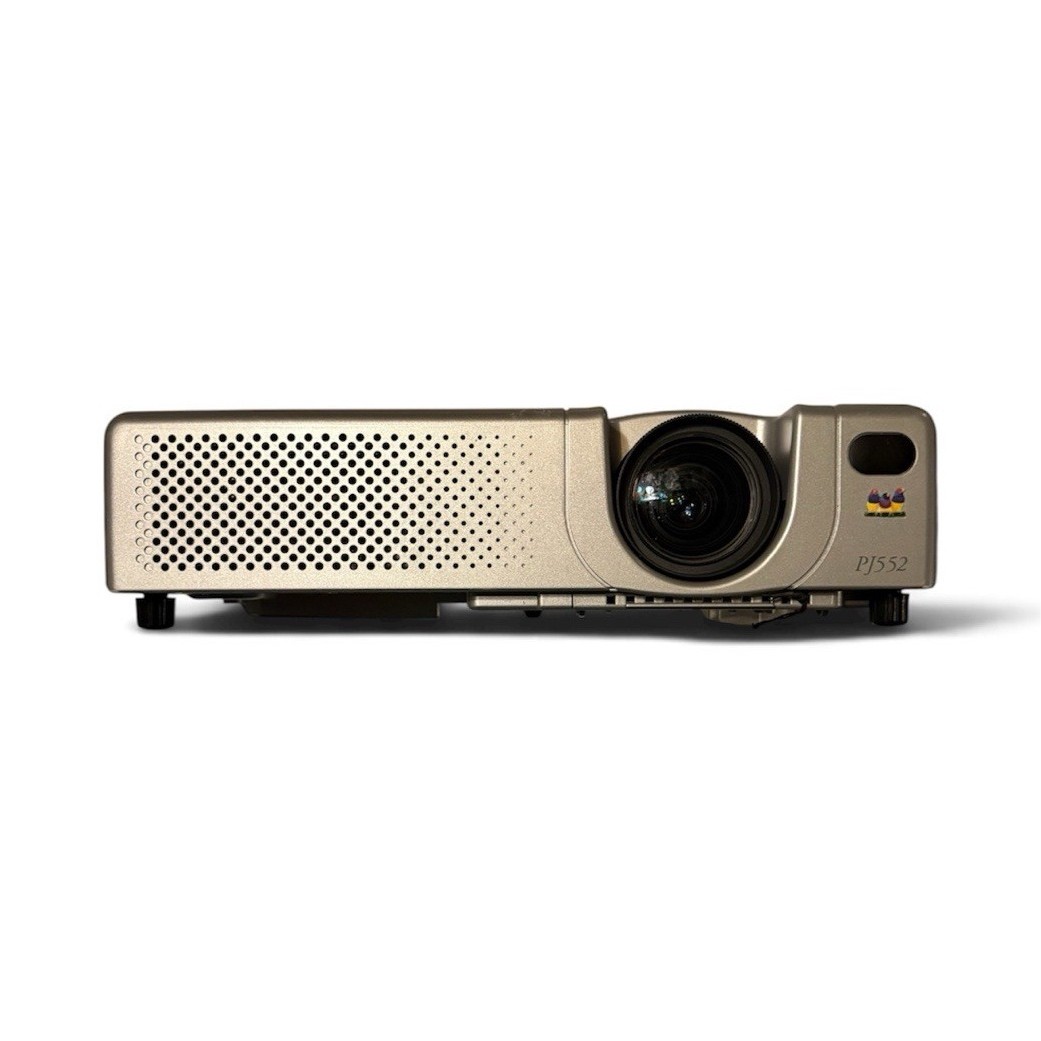 ViewSonic PJ552 LCD Projector XGA 1024x768 1000 ANSI lm Remote Case Cables
