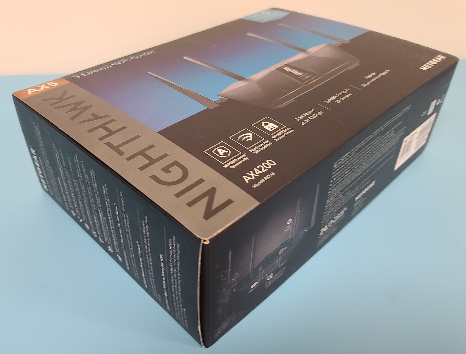 Netgear RAX43 RAX43-100NAS Nighthawk AX5 AX4200 Boxed Black with PA and Antennas