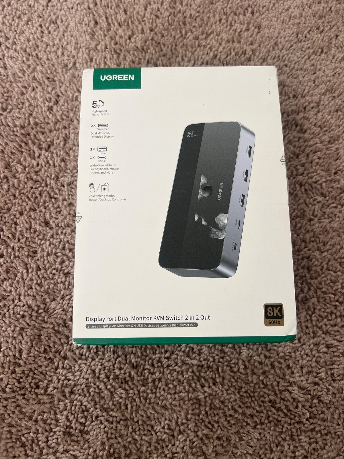 UGREEN 8K@60Hz Displayport KVM Switch 2 Monitors 2 Computers, Aluminum with 4 US