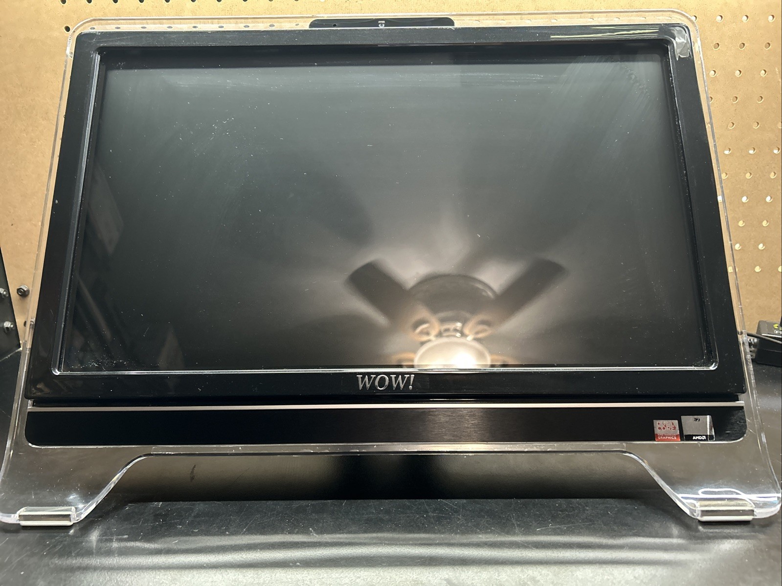 MSI All In One Touchscreen PC MS-AA53 AMD E-50 CPU 8GB RAM 500GB HDD W10