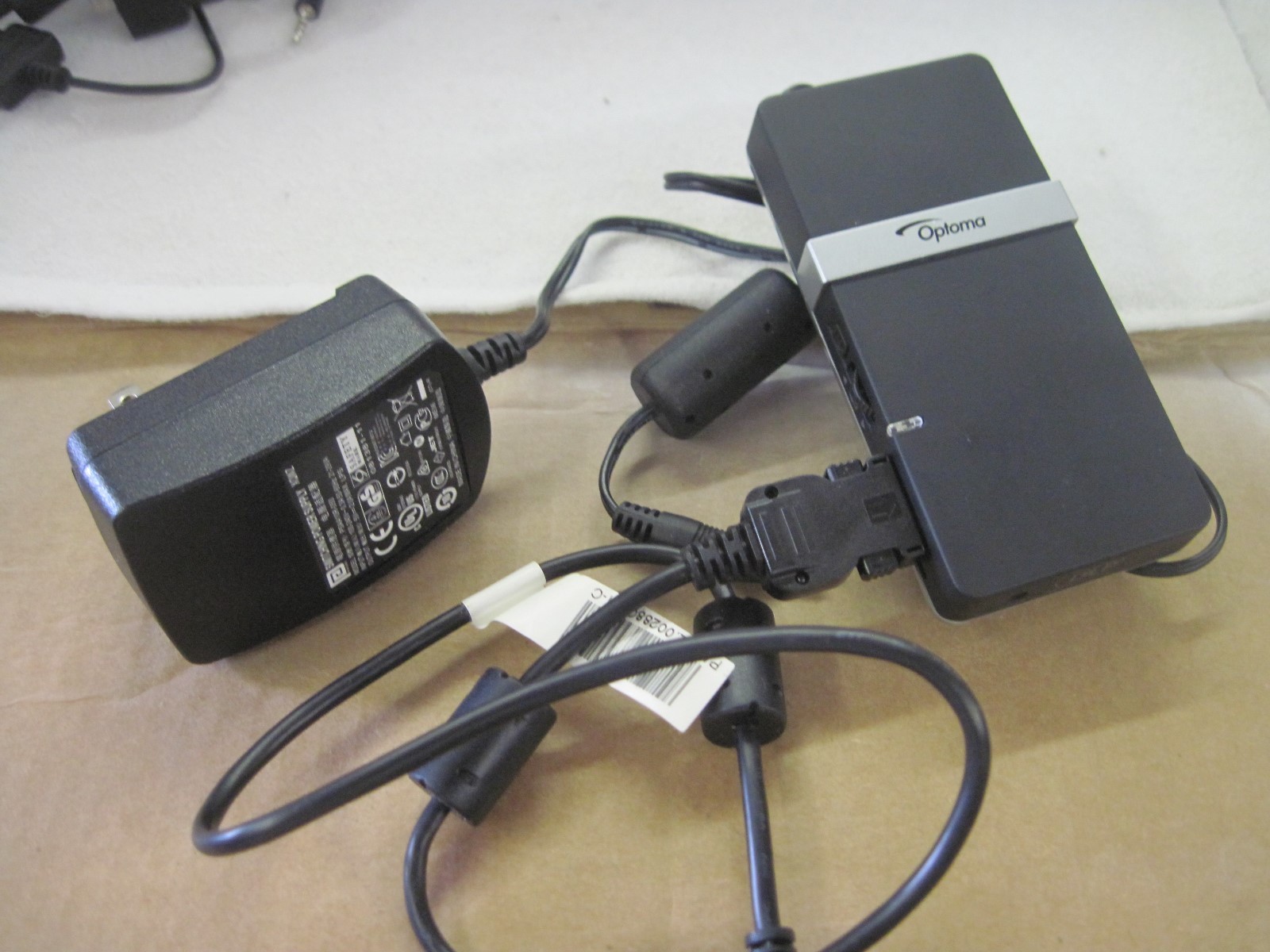 OPTOMA DLP HAND HELD PROJECTOR