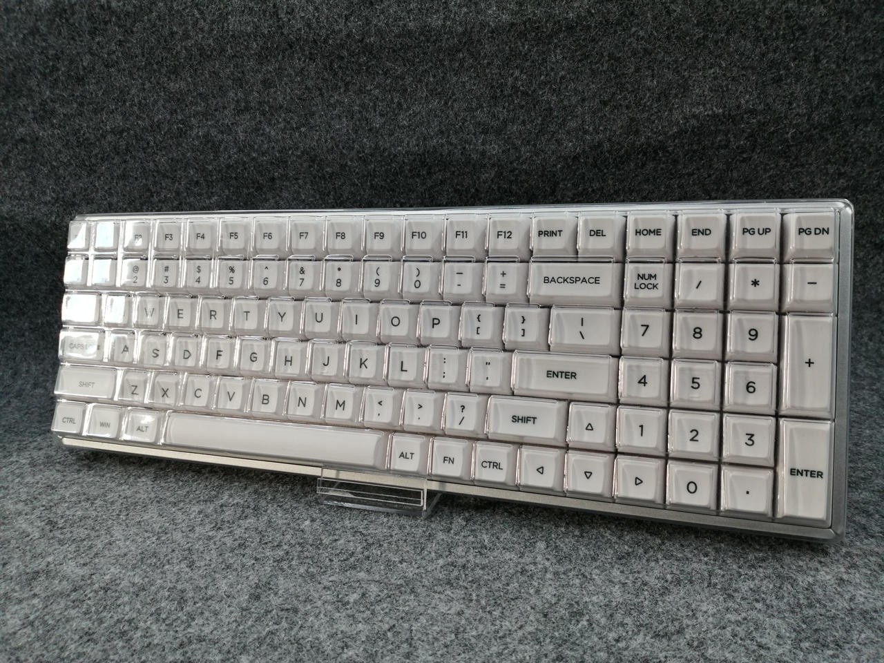 Iqunix F96 KAT Gaming Keyboard Good Condition from Japan w/Accessories