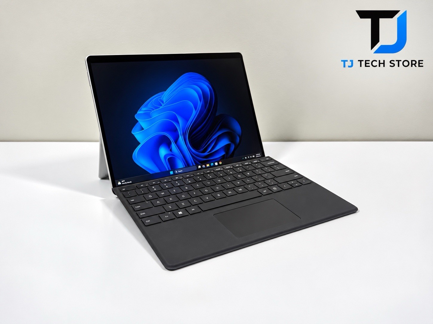 Microsoft Surface Pro 8 1983 13" i7-1185G7 3.0GHz 32GB 1TB SSD w/Pen Win 11 Pro
