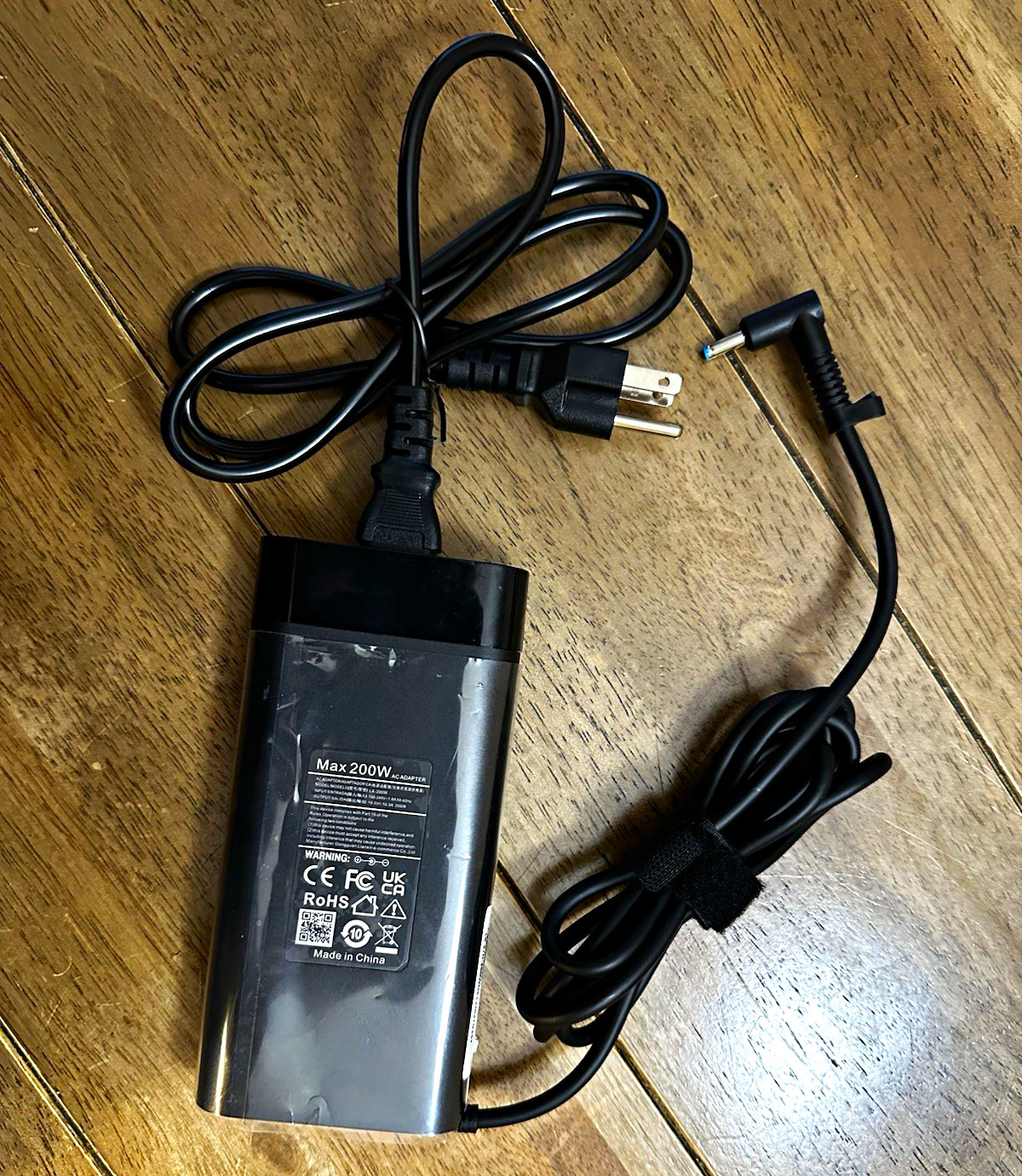 Max 200W Universal Laptop Power Adapter 100-240V 5A AC Charger Black