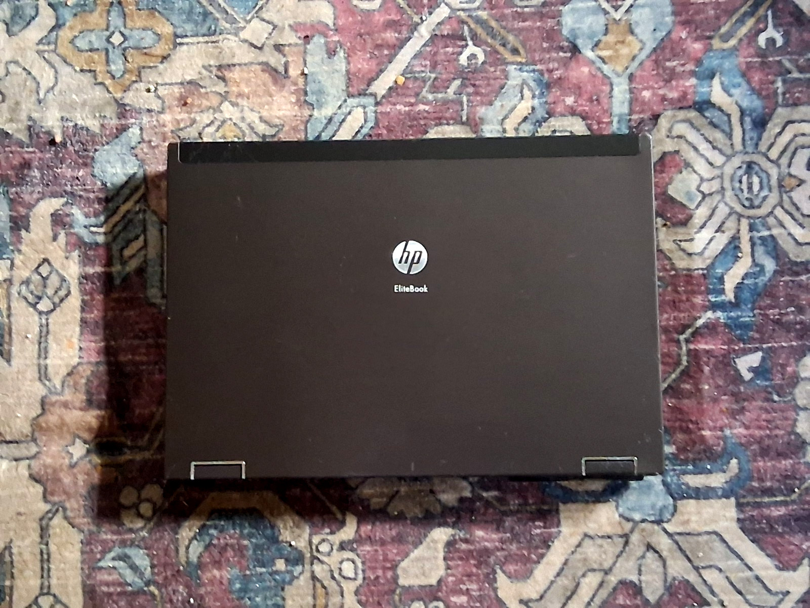 HP ELITEBOOK LAPTOP COMPUTOR  WINDOWS 7 FOR PARTS NOT WORKING
