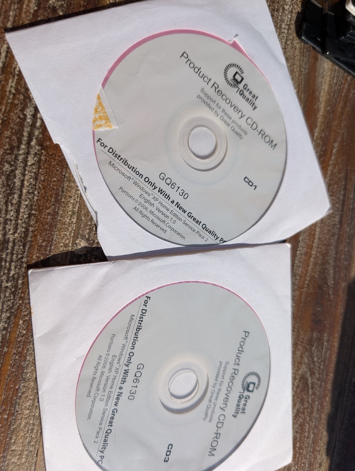Great Quality Product Recovery CD-ROM Windows XP Home SP2 GQ6130 Lot of 2