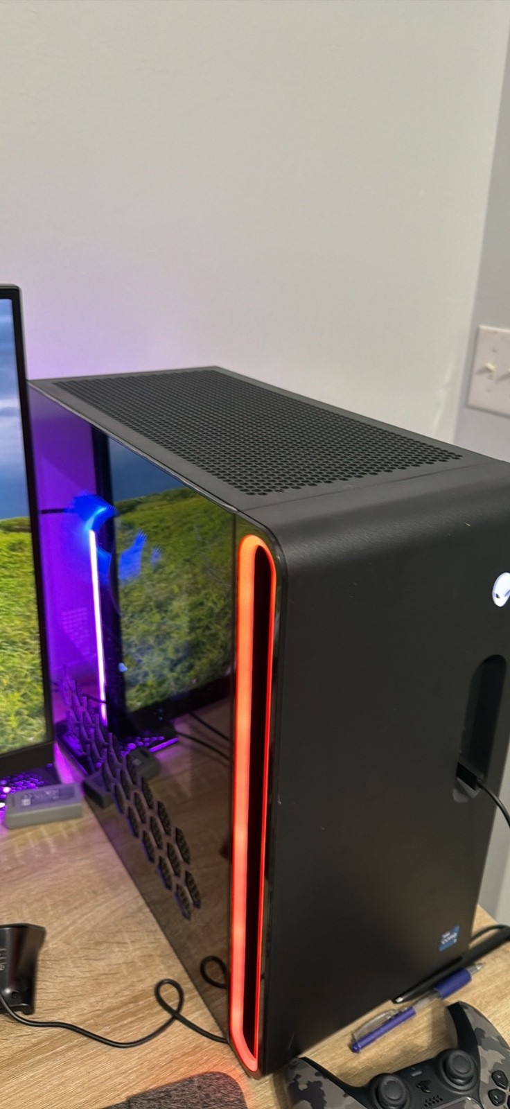 Alienware Aurora R16 (1TB SSD, Intel Core i7 14th Gen., 5.20GHz, 16GB) Tower PC