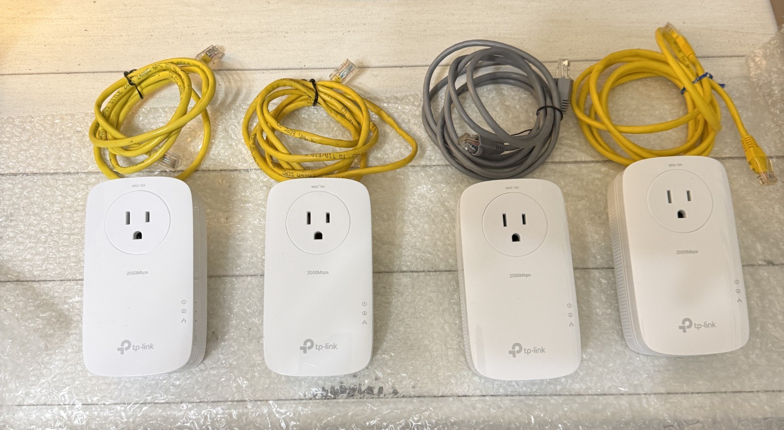 Lot of 4 TP-Link TL-PA9020P AV2000 Powerline Adapters Gigabit Ethernet Pass-Thru
