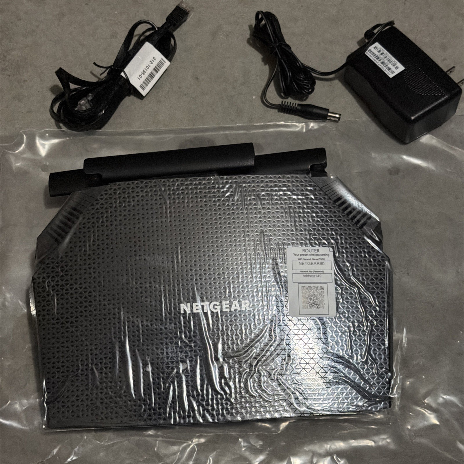 NETGEAR RAX36-100PAR AX3000 Nighthawk 4