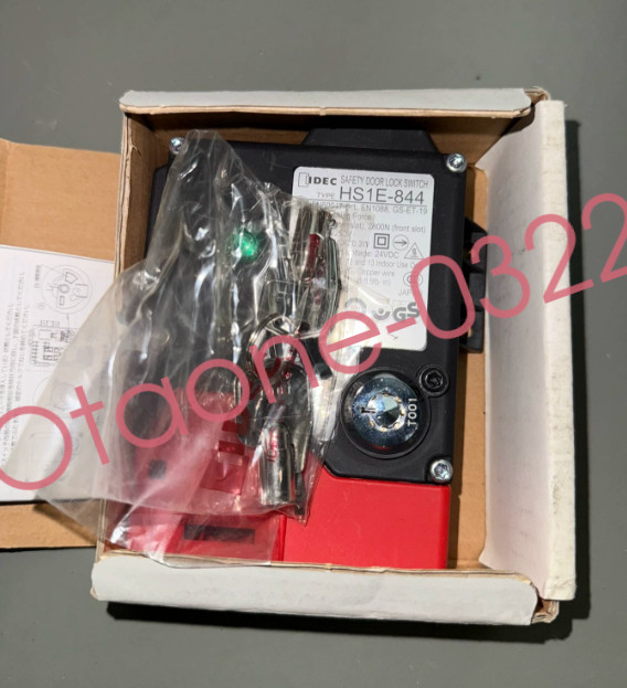 1PCS NEW IDEC HS1E-K844MSRP-G-T Safety switch Fast delivery Via Fedex /DHL