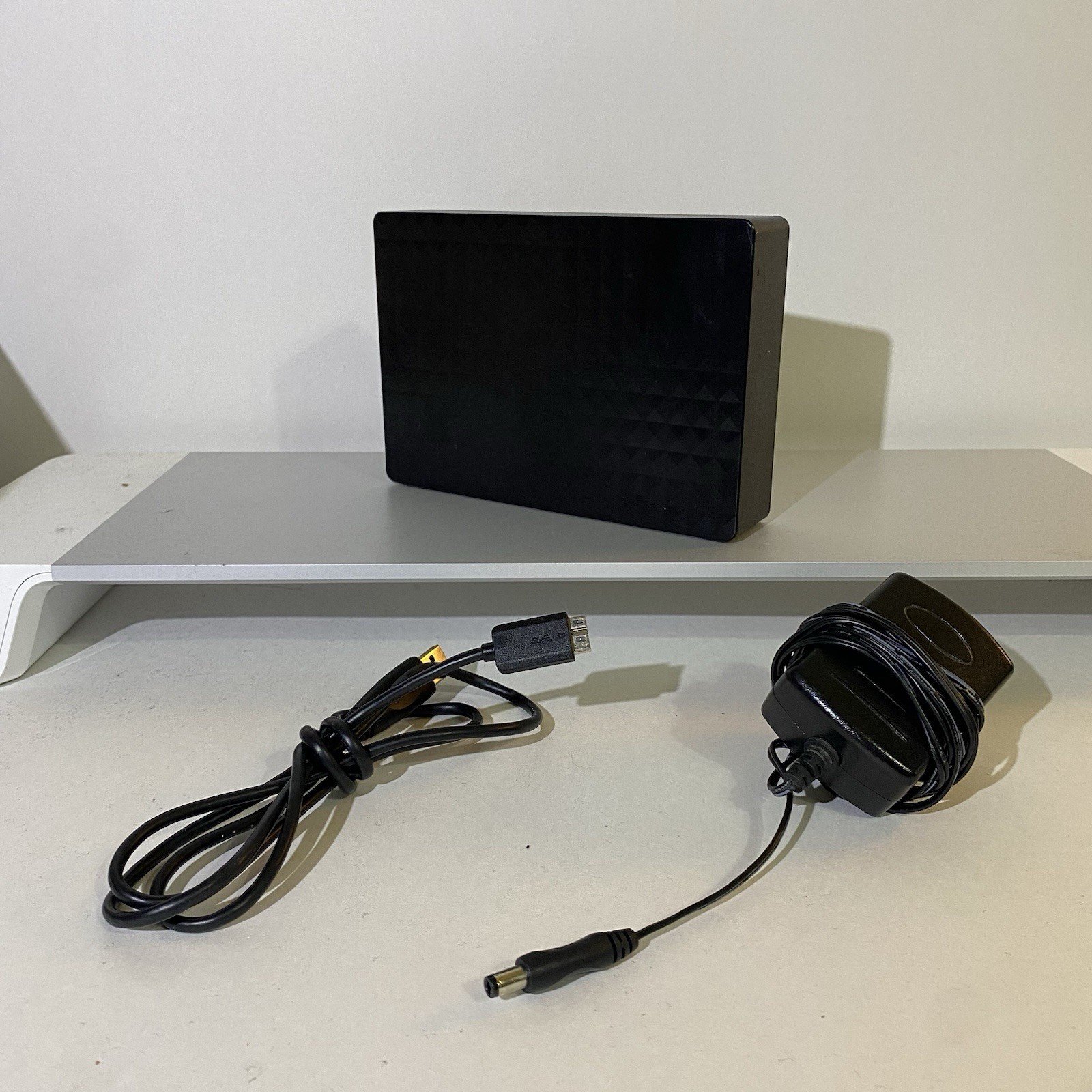 Seagate Backup Plus Desktop Drive 4TB External HDD USB 3.0 (1TFAP-500)