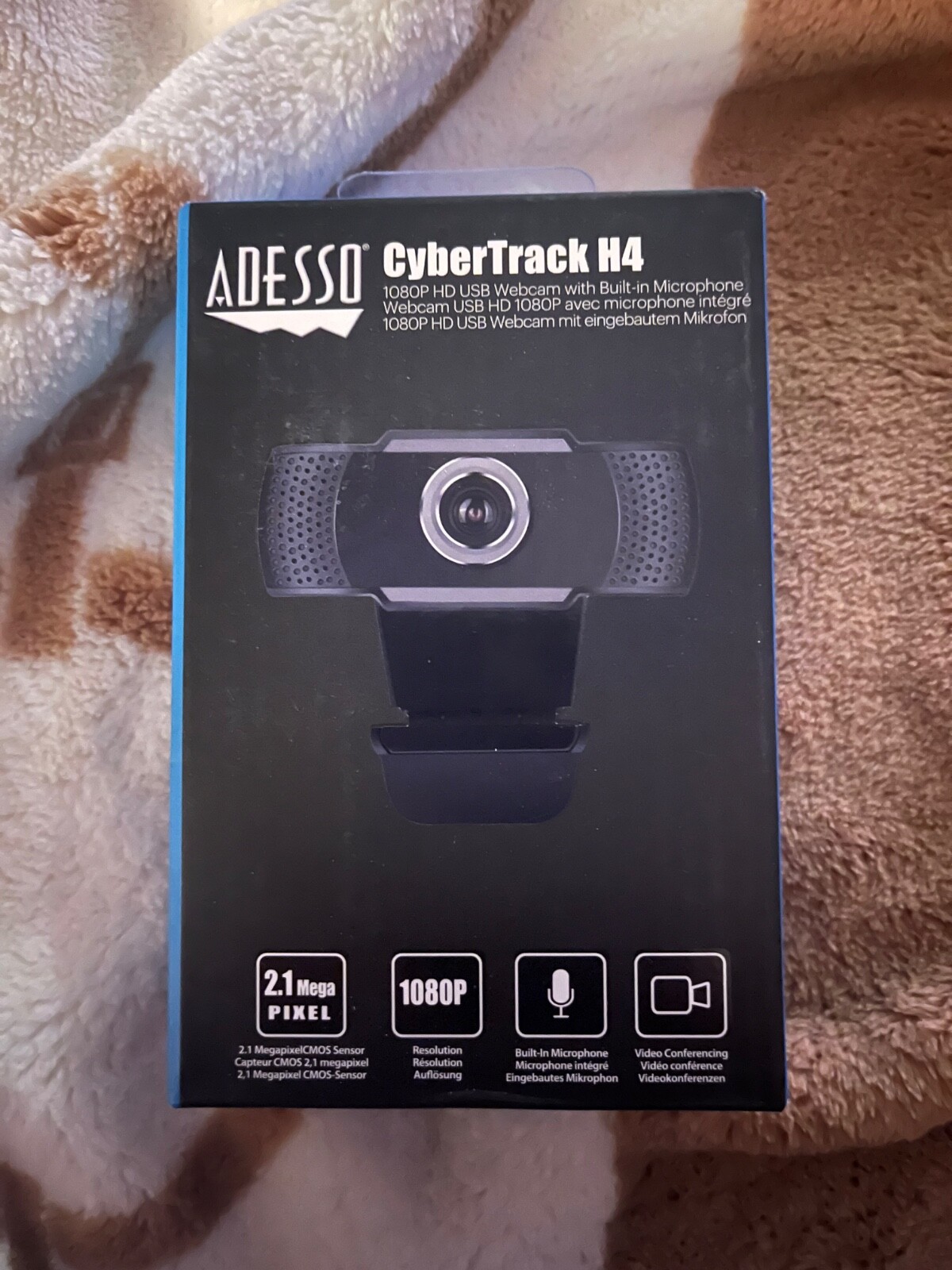 Adesso CyberTrack H4 1080P HD USB Webcam with Built in Microphone New in Box