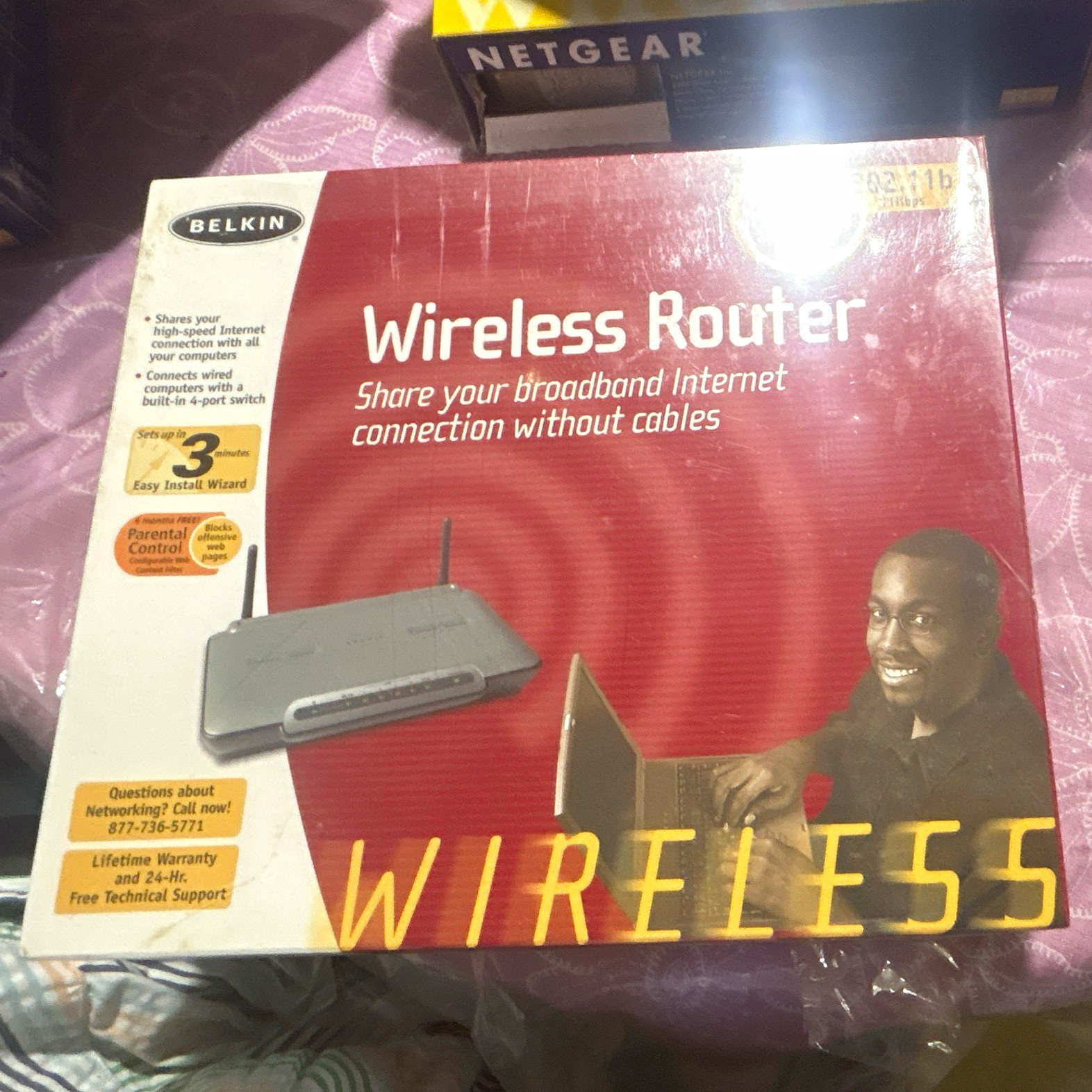 Belkin 802.11g 54Mbps Wireless Router 4-Port Ethernet F5D7230-4, Gray