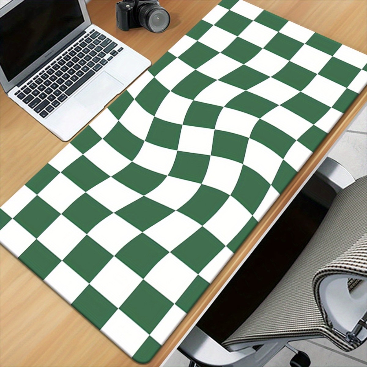 1pc a Green And White Checkered Printed Desk Pad, a Multifunctional XXL Mousep