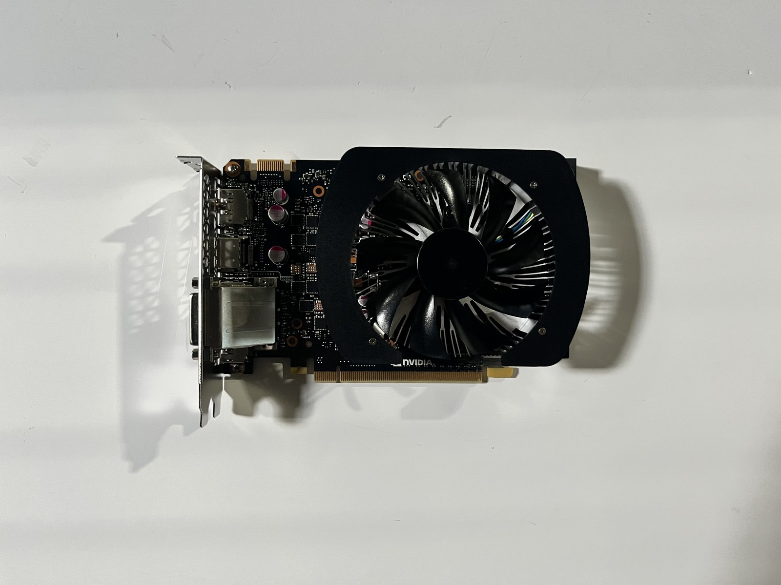 806965-001 HP NVIDIA GeForce GTX 960 2GB GDDR5 PCIe graphics card